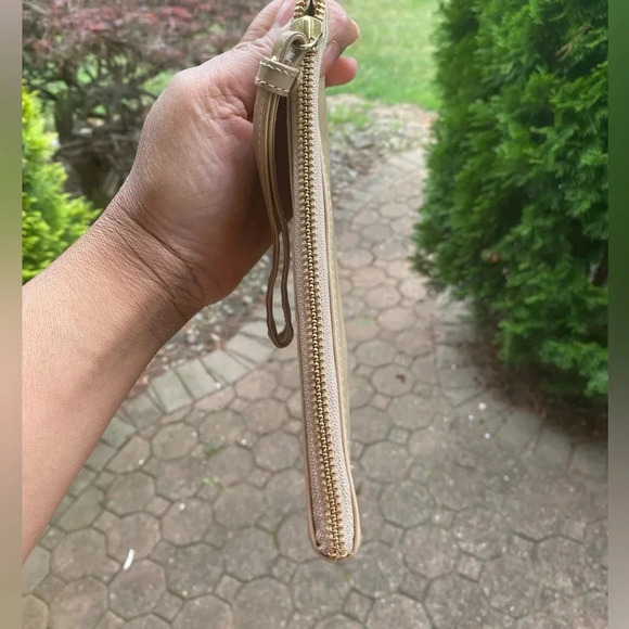 Brahmin Large Leather Wristlet, Tan - Picture 11 of 12